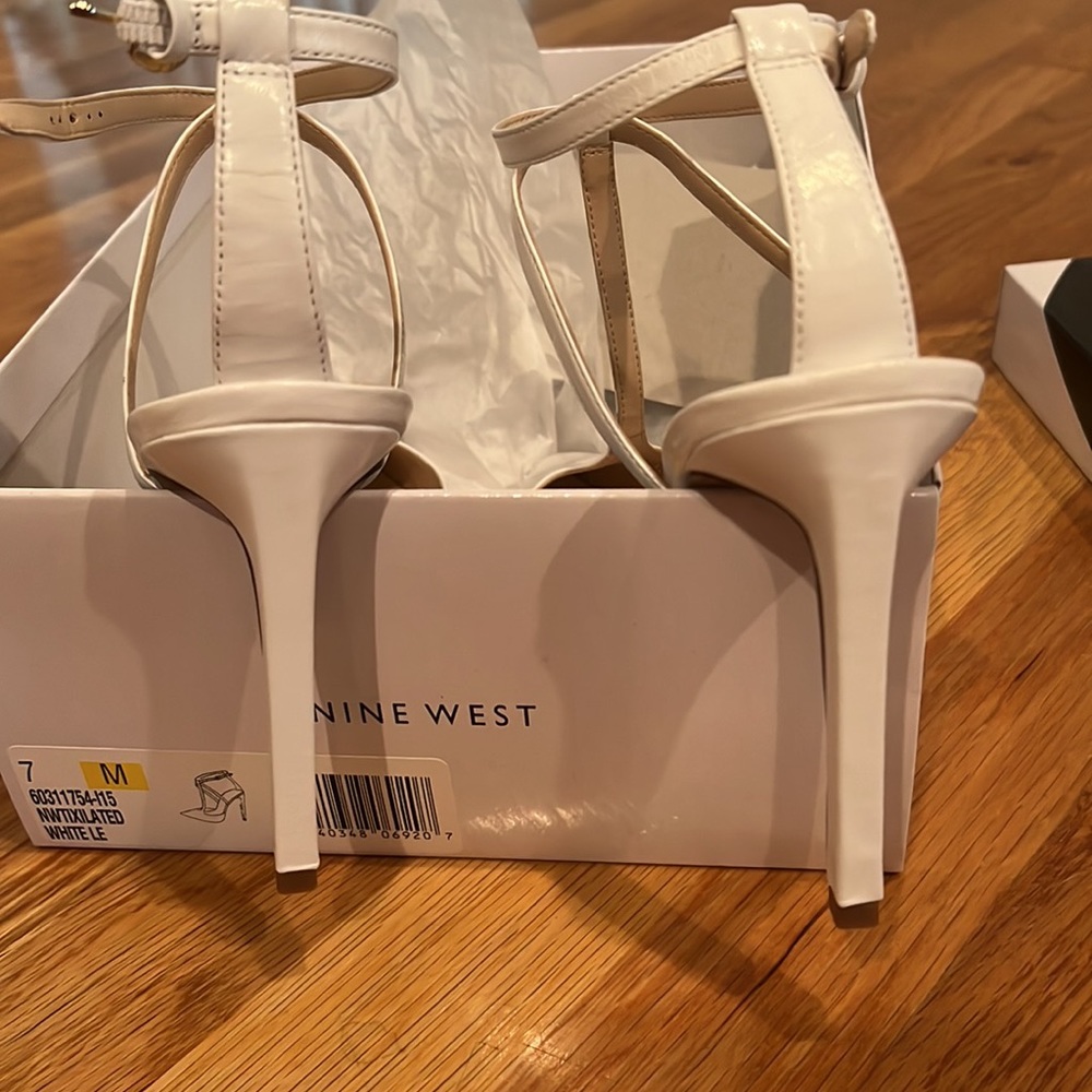 Nine West NWOT nwtixilated 7 M heel white leather - Picture 5 of 6